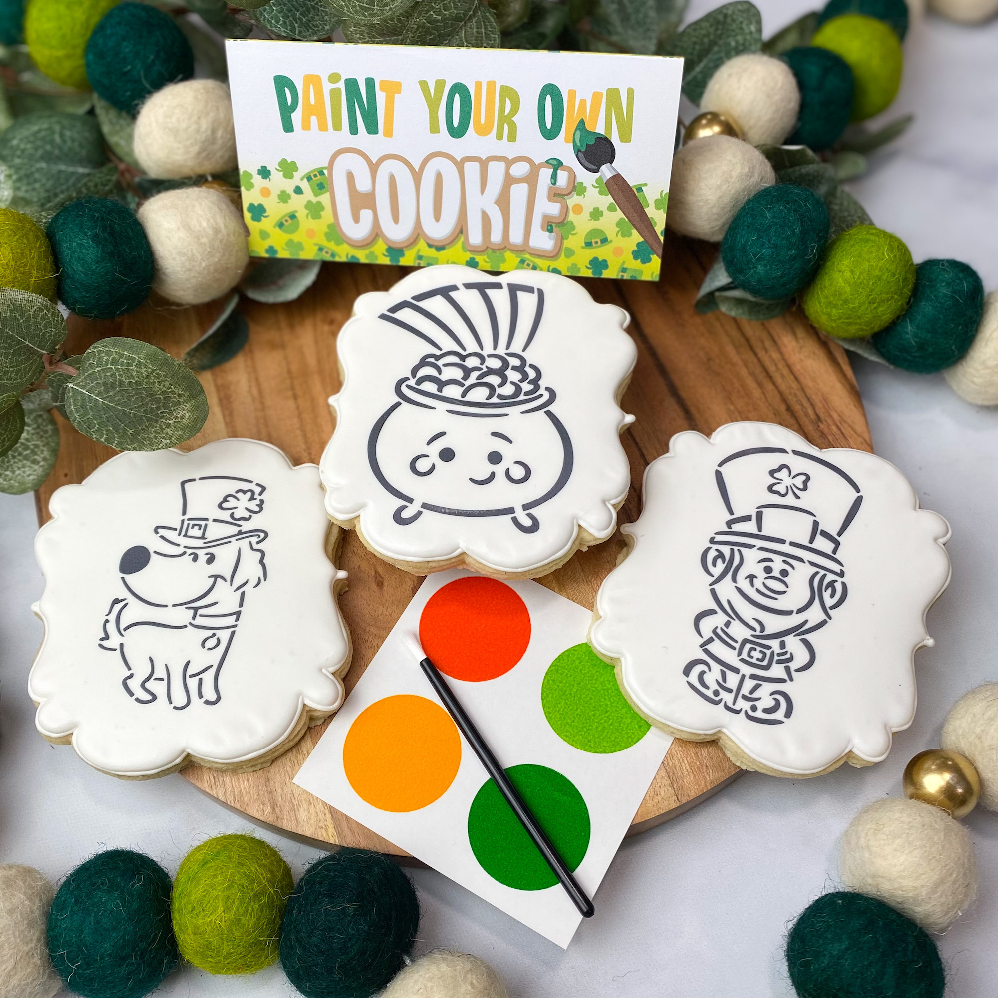 "Paint Your Own" St. Patrick's Day Cookie